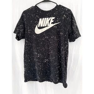 Men’s Nike T-shirt